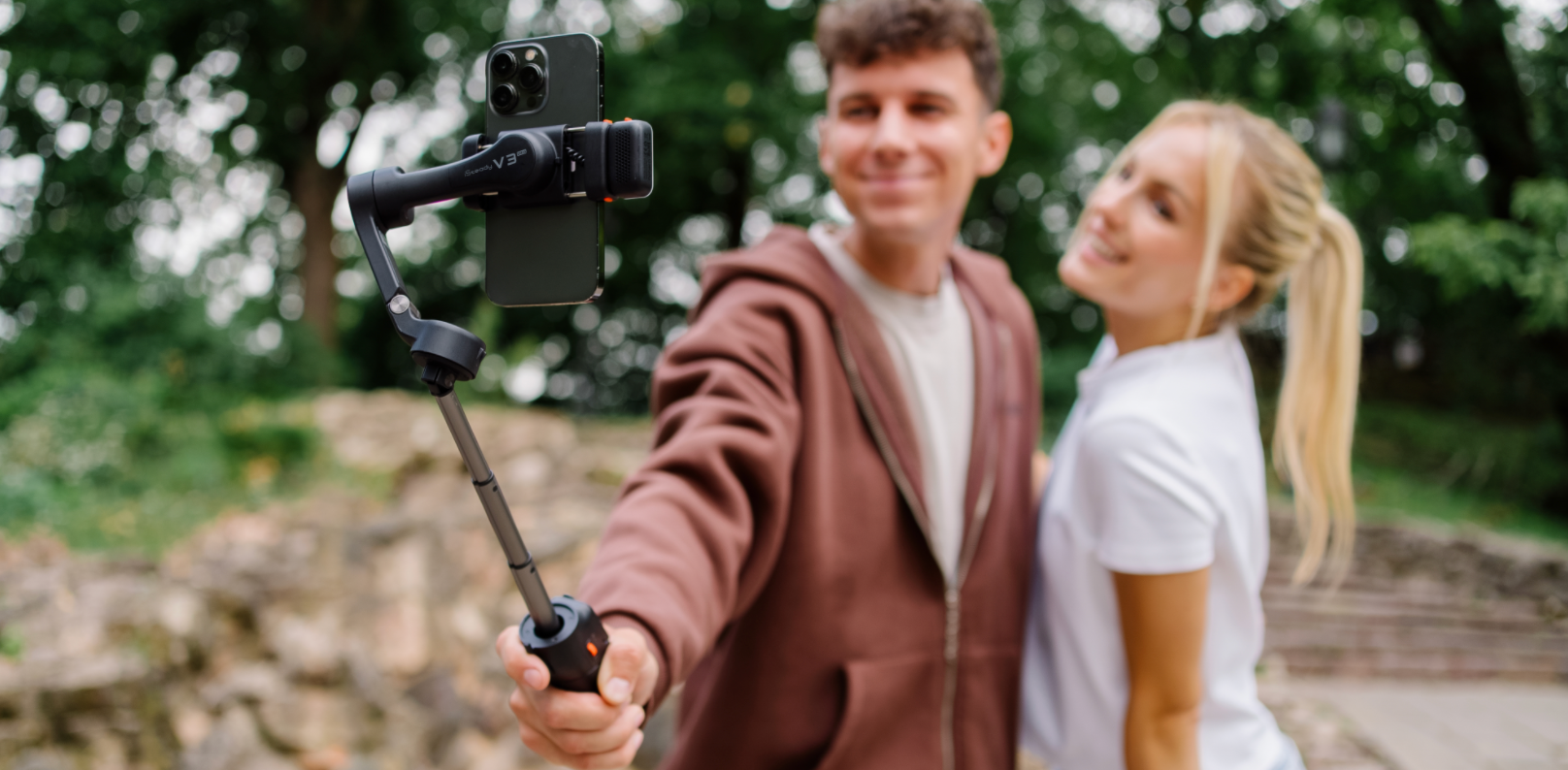 How to Choose Your First Gimbal: A Beginner's Guide by Hohem